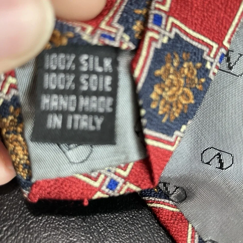 Valentino Cravatte Silk Necktie Red Blue Gold Geometric Medallion Made In Italy